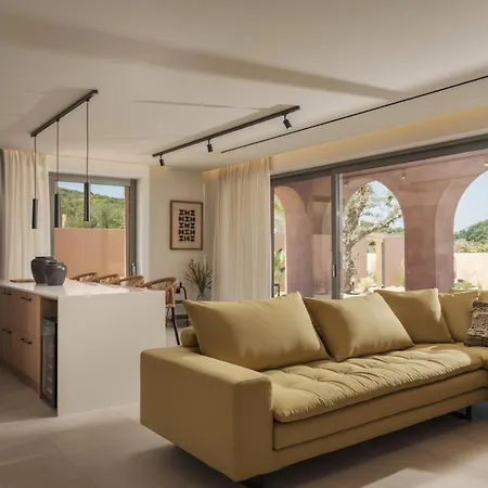 Luna By Vintage Travel *