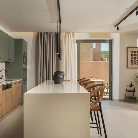 Luna By Vintage Travel Amoudi