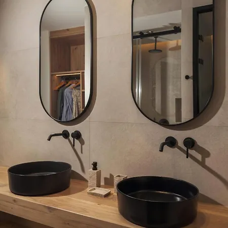 Luna By Vintage Travel Amoudi