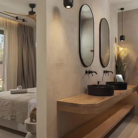 Villa Luna By Vintage Travel